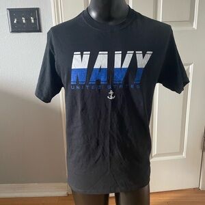 Men Navy Tee Shirt Size M Graphic painting on the back